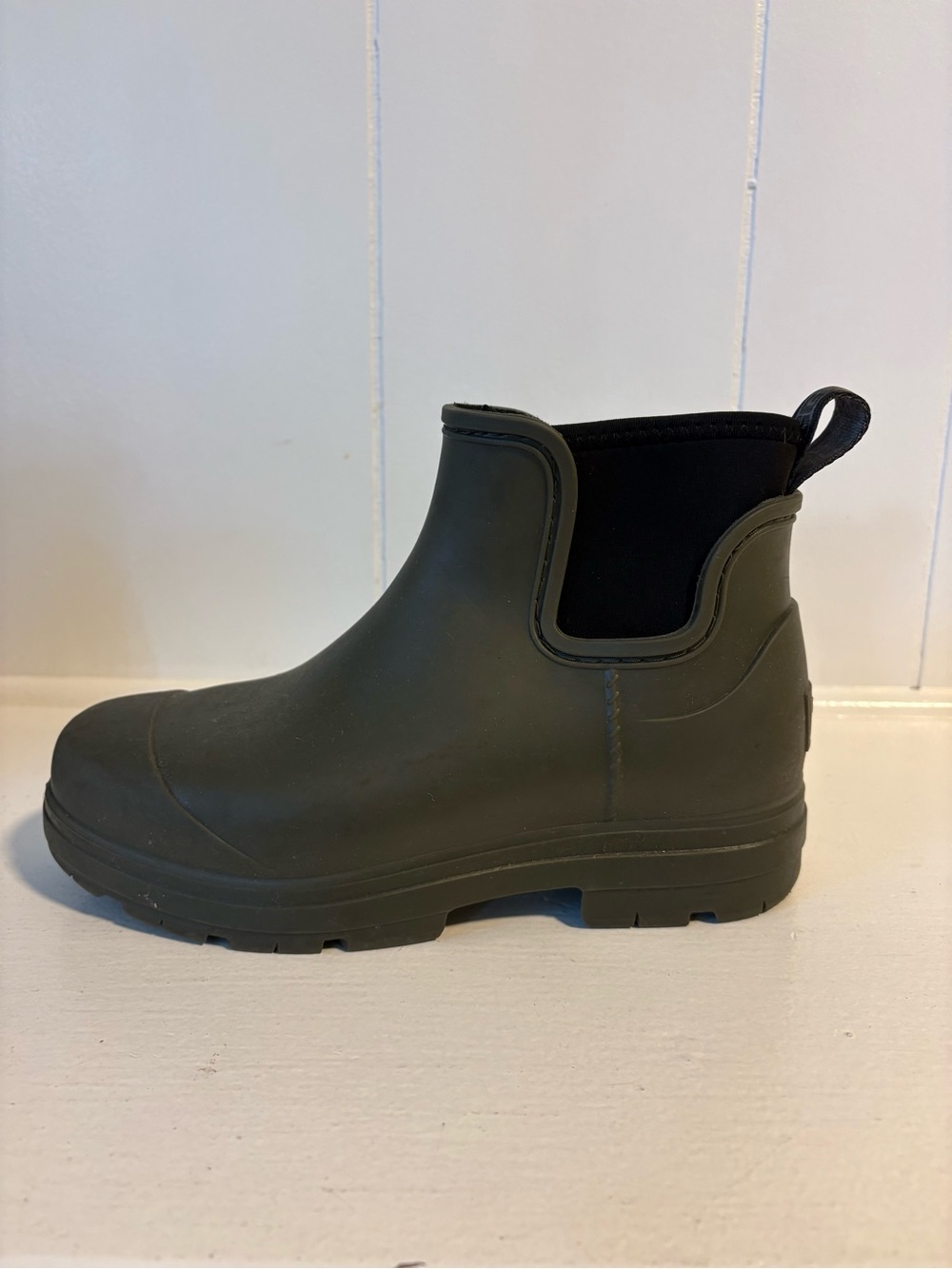UGG Chelsea Rain Boot - Olive